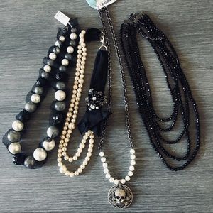 Beautiful bundle of black and white baubles!